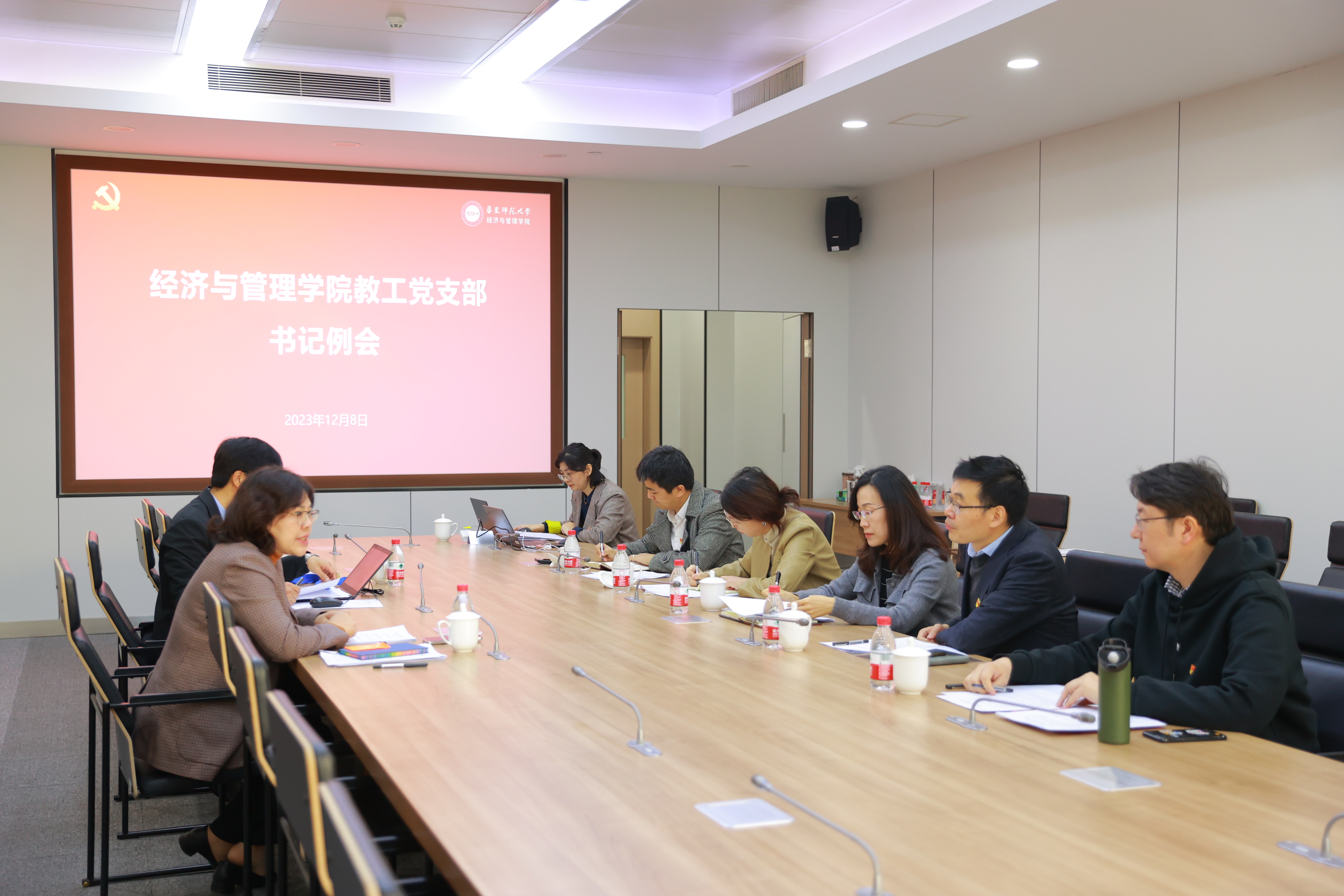 AI7I8208.JPG AI7I8208.JPG