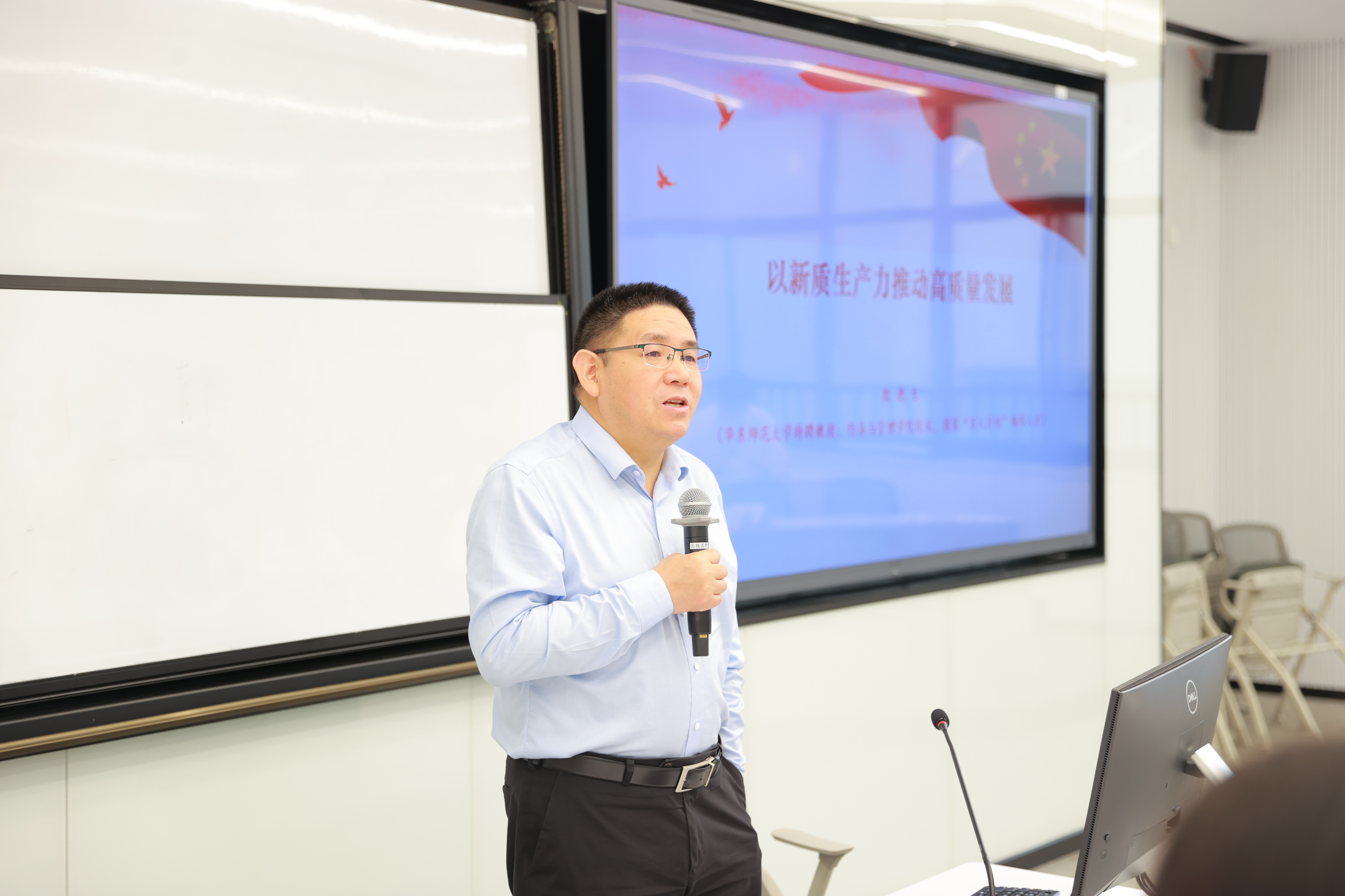 AI7I0114.JPG AI7I0114.JPG