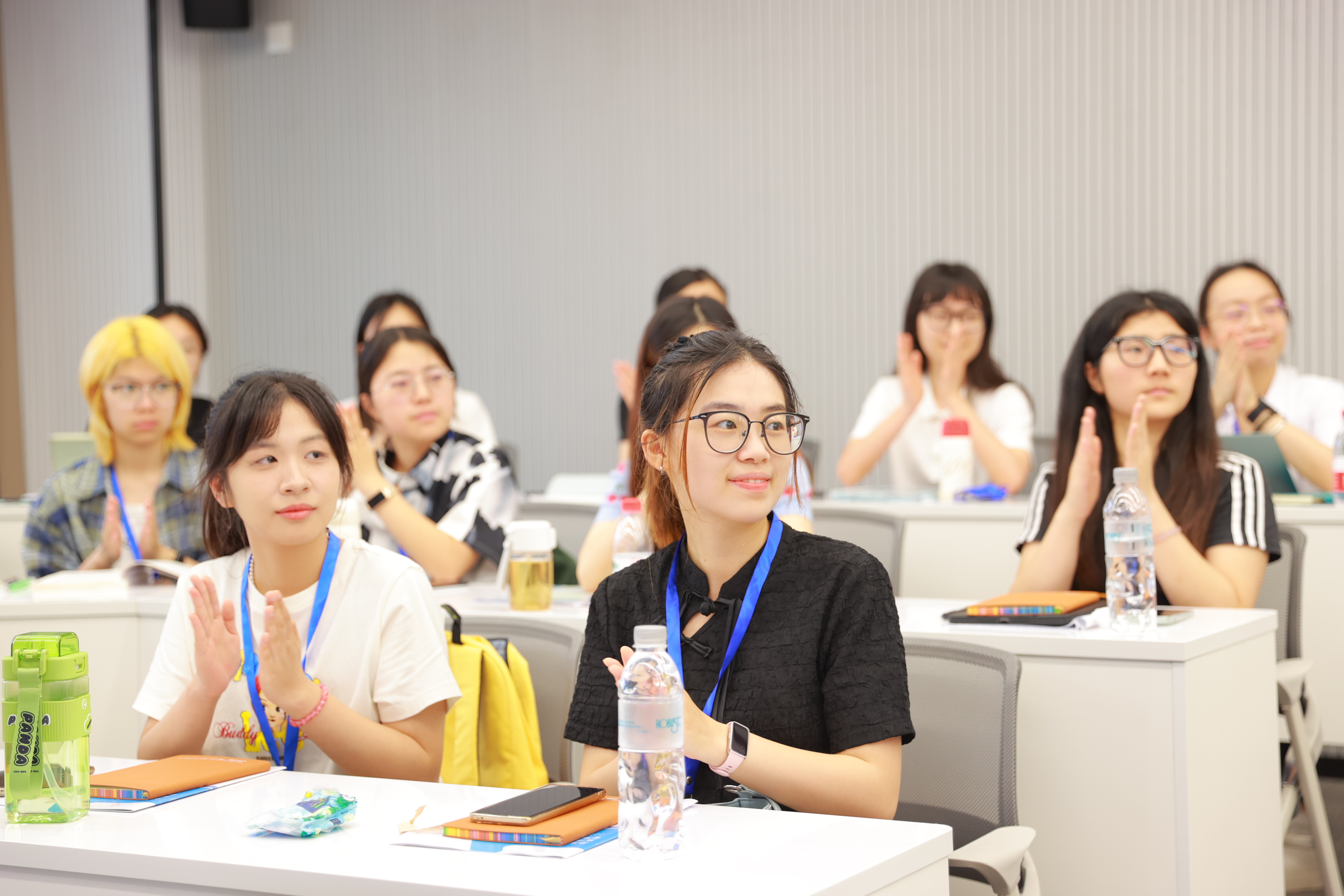 AI7I9900.JPG AI7I9900.JPG