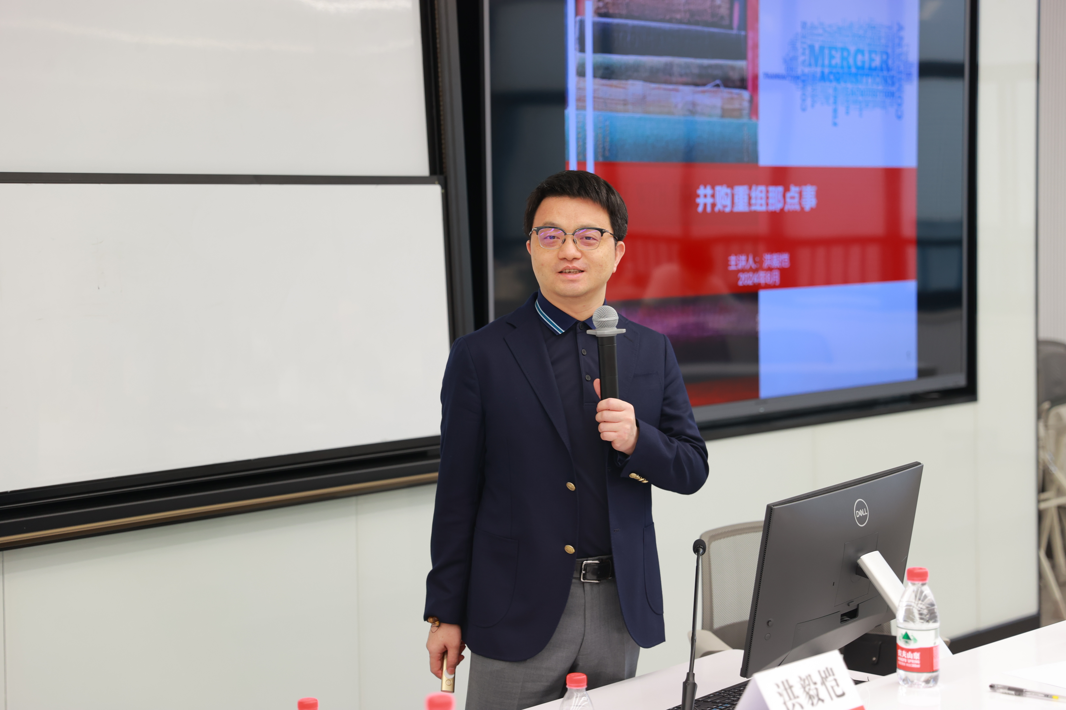 AI7I0313.JPG AI7I0313.JPG