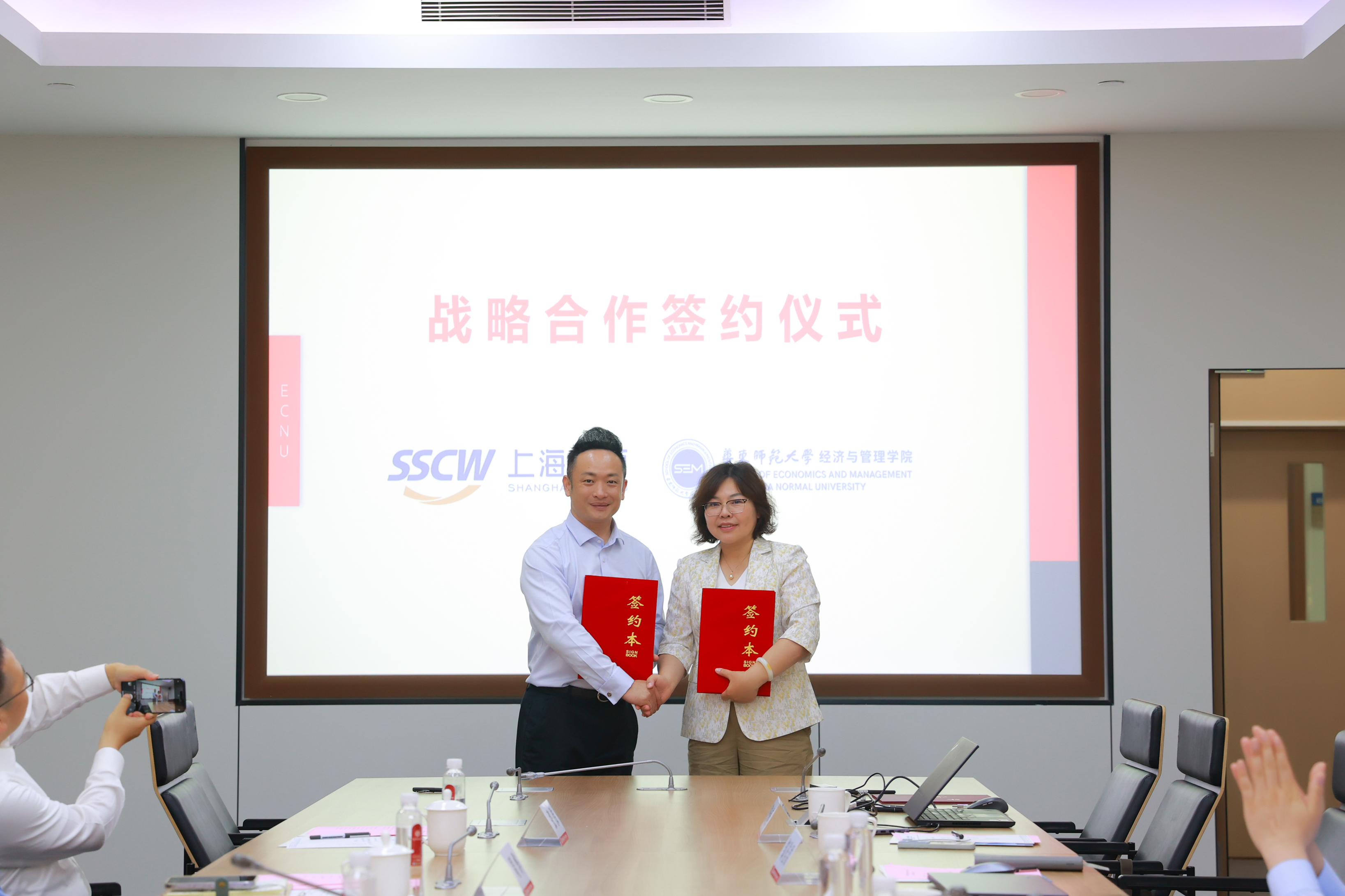 AI7I8803.JPG AI7I8803.JPG