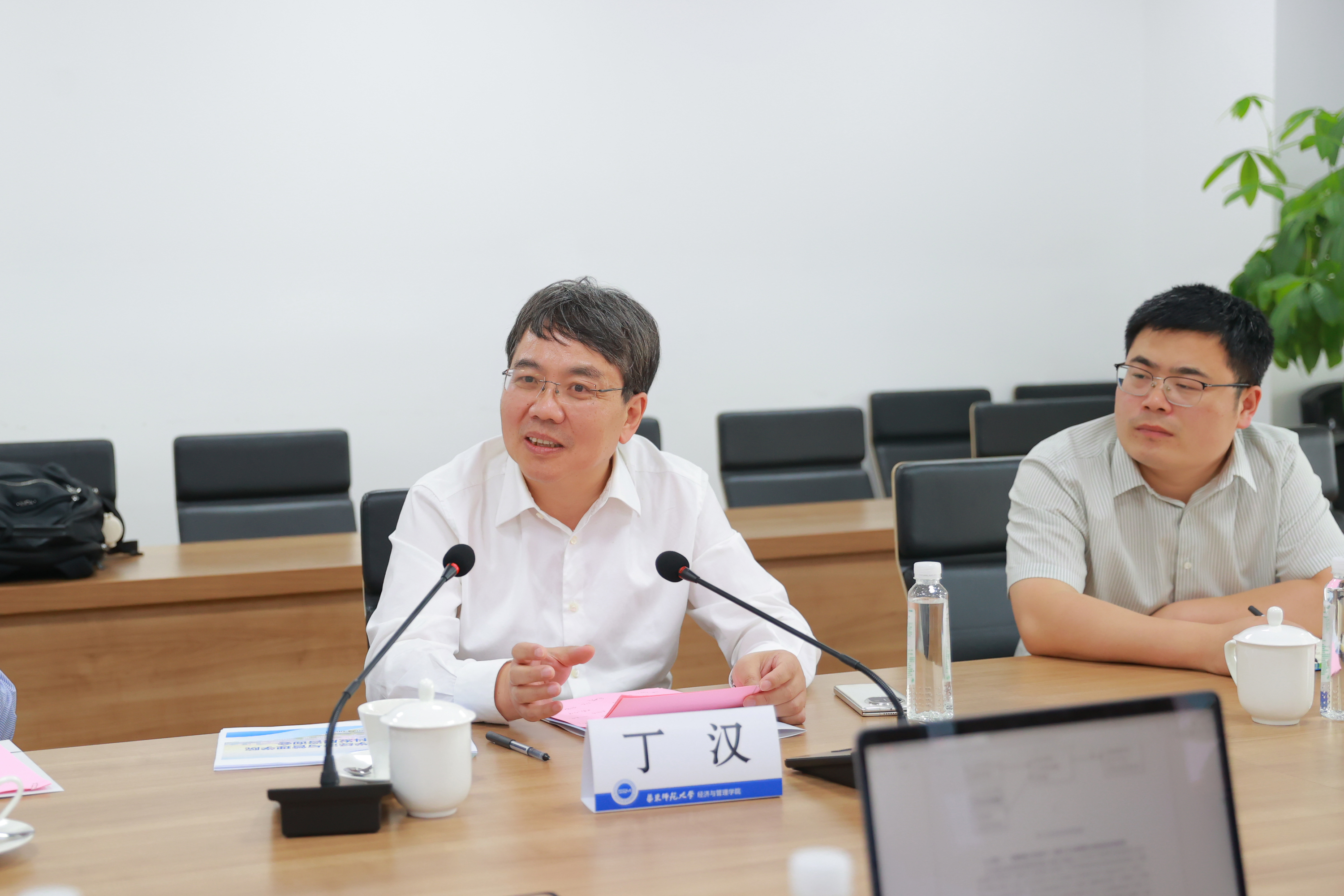 AI7I6840.JPG AI7I6840.JPG