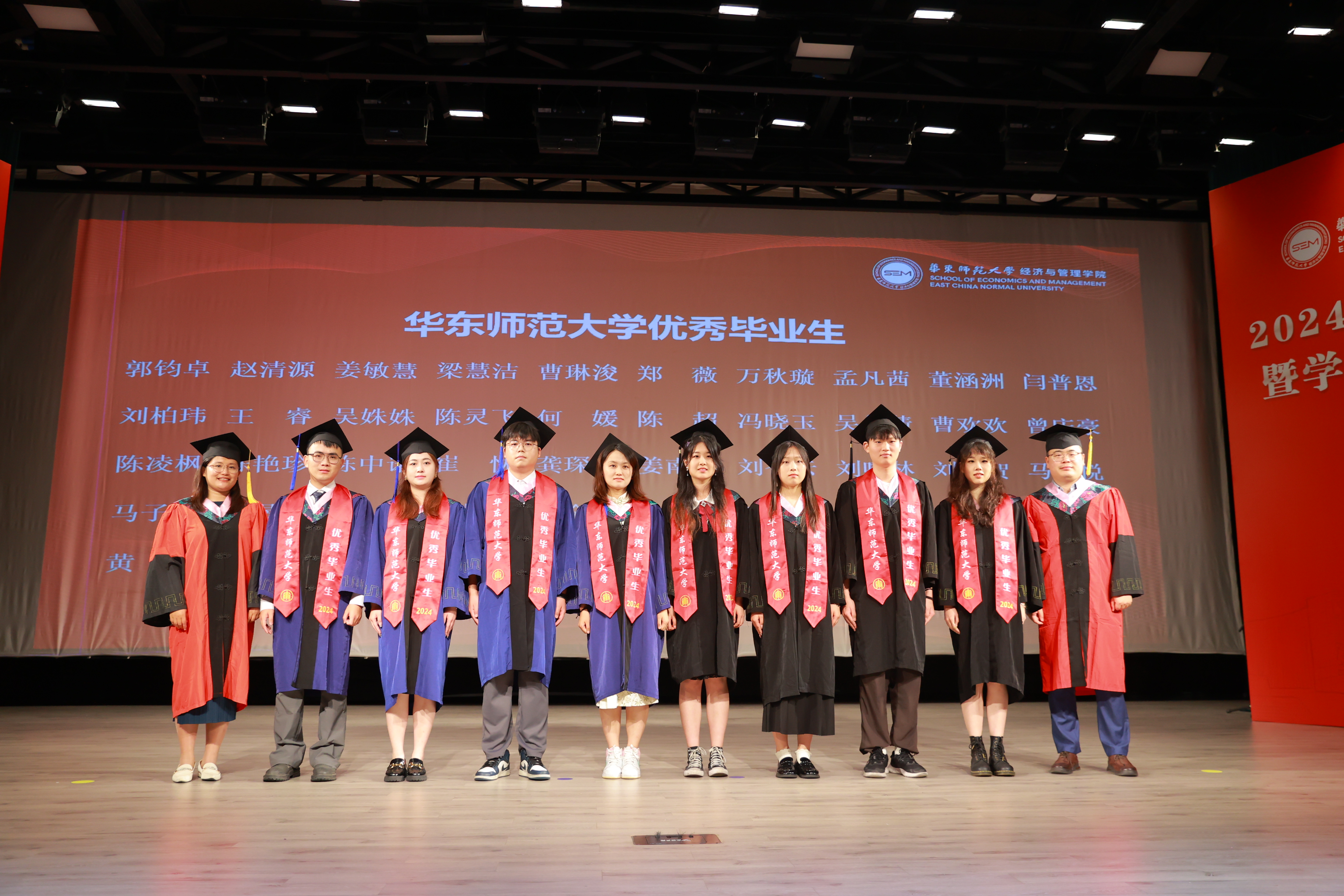 AI7I0464.JPG AI7I0464.JPG