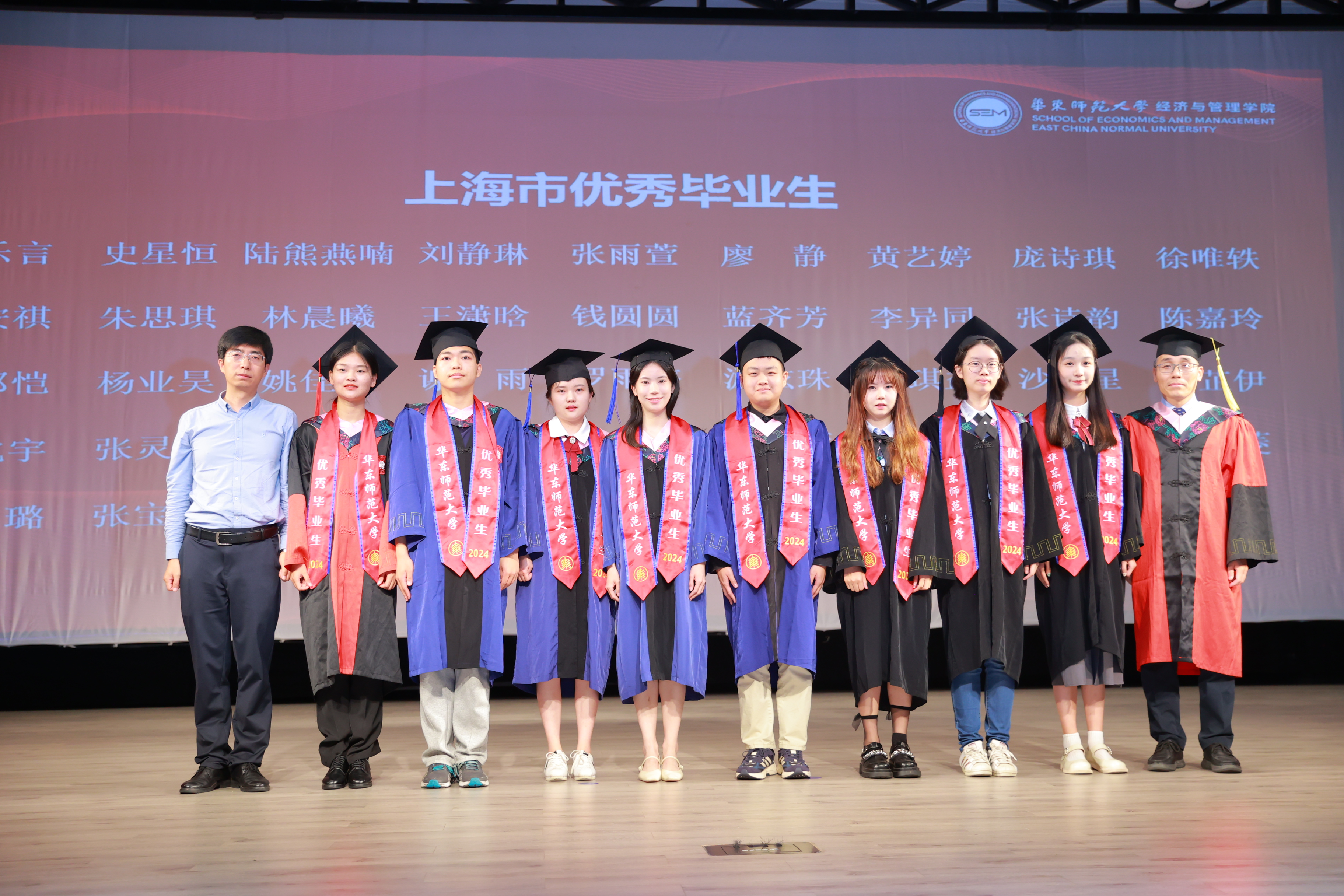 AI7I0415.JPG AI7I0415.JPG